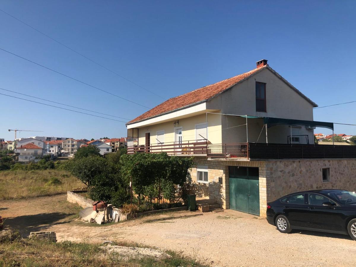 Appartamento Apartman Ana Zara Esterno foto