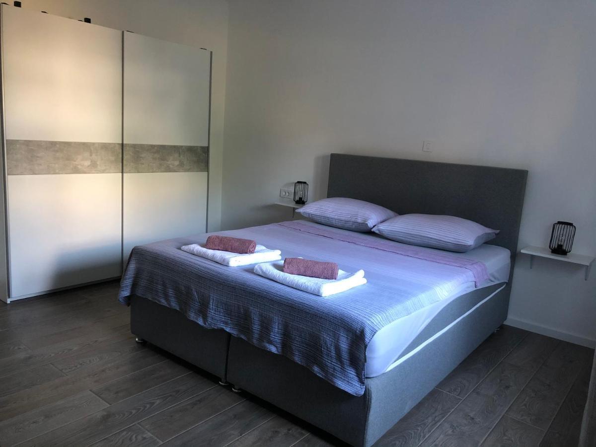 Appartamento Apartman Ana Zara Esterno foto