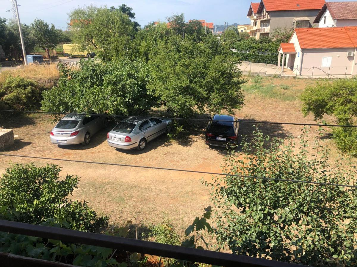 Appartamento Apartman Ana Zara Esterno foto